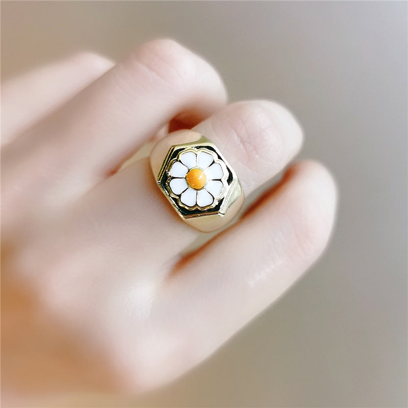 Simple Metal Daisy Small Flower Ring